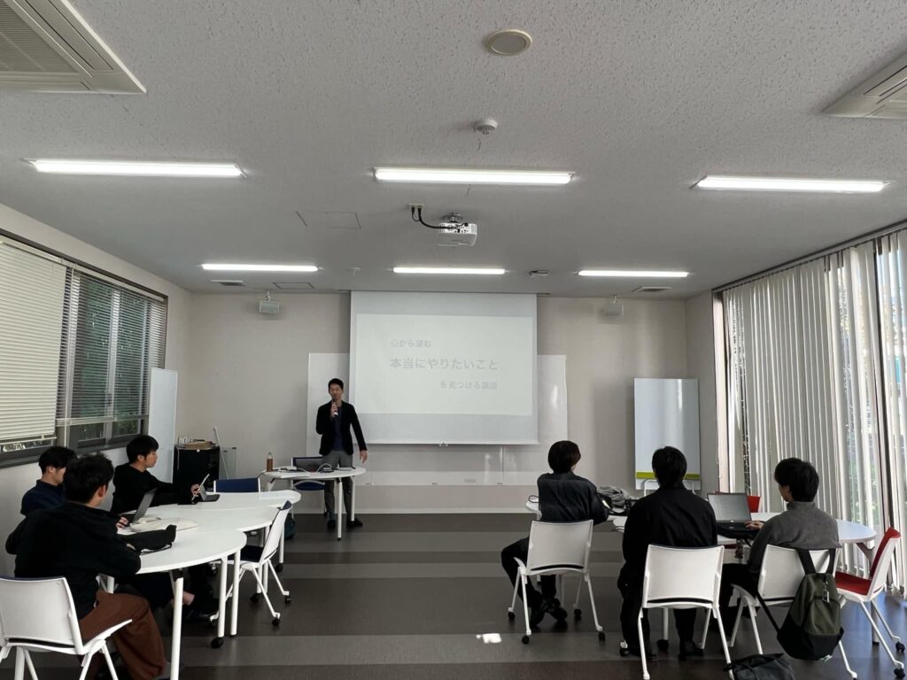 名古屋産業大学授業の様子2